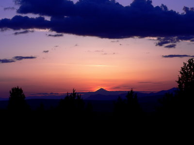 Sunset in the Cascade Mountains of Oregon.