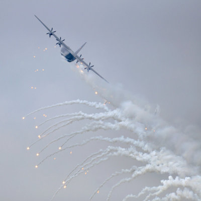 Deense Hercules met flares