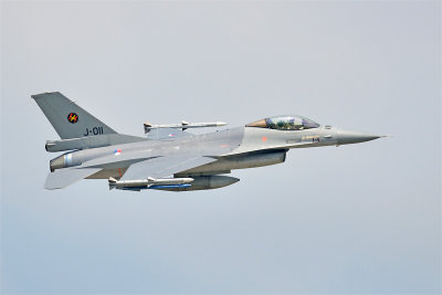 F-16 J-011