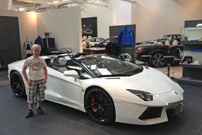 Stian met Lamborghini Aventador