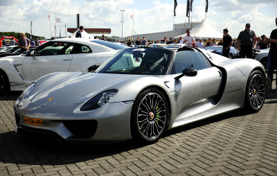 Porsche 918