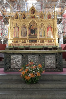 Main altar by Giovanni del Biondo