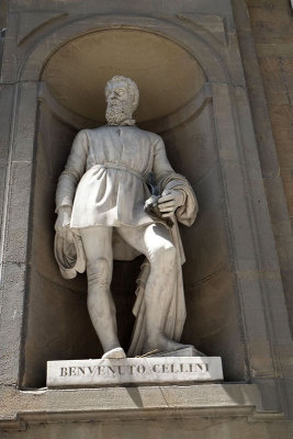 Benvenuto Cellini in one of the niches on the side of the Uffizi