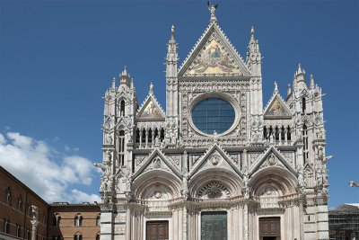 Tha western facade of the cathedral
