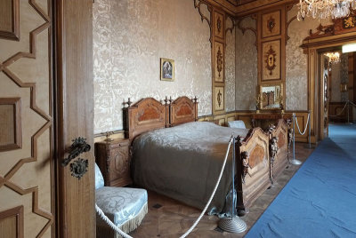 Maximilian's bed