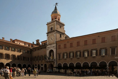 Piazza Grande & City Hall