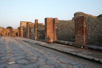 Pompeii street