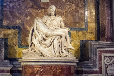 La Pieta - Michaelangelo
