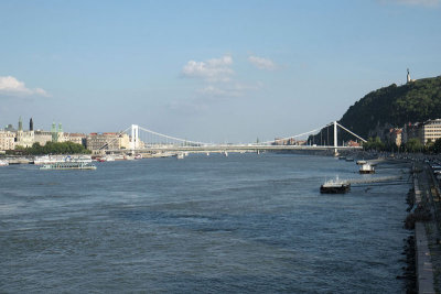 Erzsébet (Elizabeth) bridge