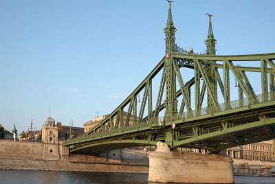 Liberty bridge