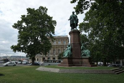 Count István Széchenyi statue with Science Academy in the back