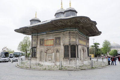 Fountain of Ahmed III in front of the Imperial Gate