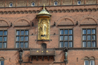 Absalon relief on town hall building