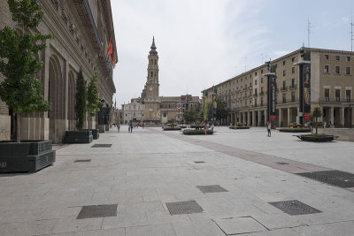 Catedral del Salvador at the end of Plaza de la Seo