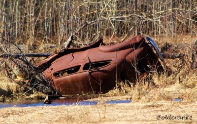 IMG_1002pbaseoldcar.JPG