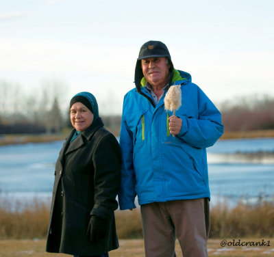 IMG_9086 couple with bull rush pb.jpg