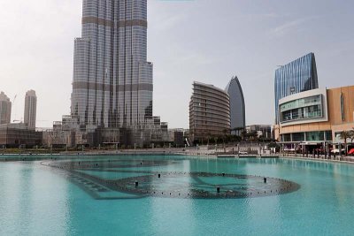 Dubai Mall - fountains