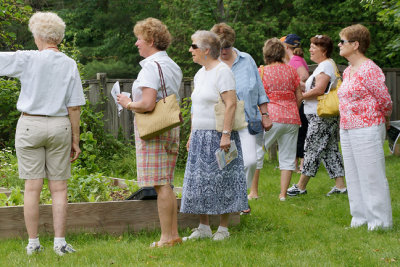 Women viewing garden no. 3