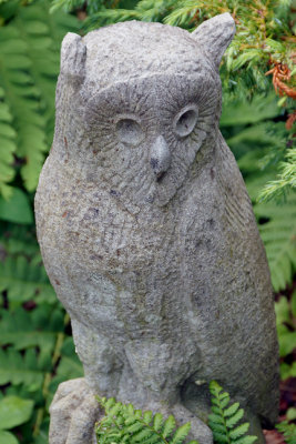 Owl sculpture