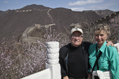 Tom and Sue at the wall