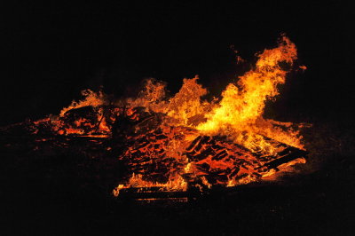 Osterfeuer auch in Ofenbach:
