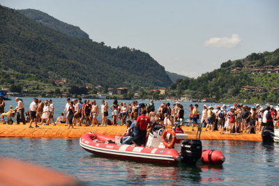 Floating Piers von Christo