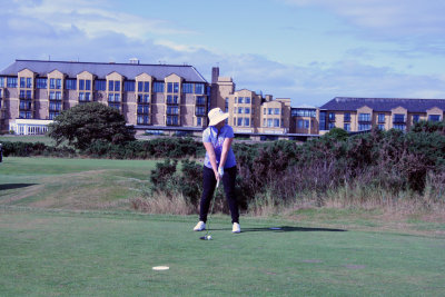 Sara at St Andrews Jubilee Course.jpg
