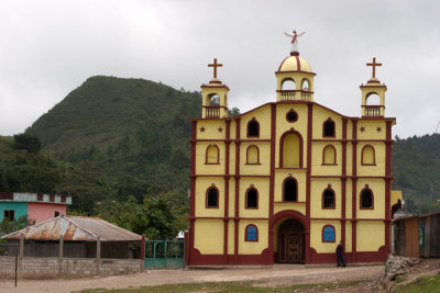 Iglesia de la Aldea El Aguacate