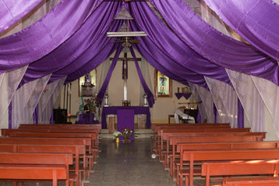 Interior de la Iglesia Catolica