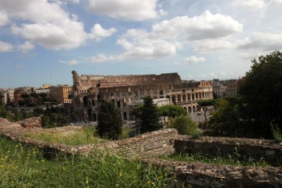 Plus grand amphithtre de Rome, le Colyse pouvait accueillir 55 000 spectateurs sous un vlum les protgeant du soleil. 