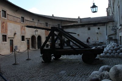 Le chteau Saint Ange : La Cour d'honneur