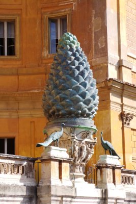 La cour de la pomme de pin au Vatican