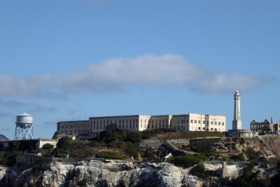 Alcatraz vu du bateau via Angel Island