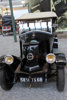 RENAULT Torpdo type MT 1923 (4 cylindres 951cm3 60km/h)