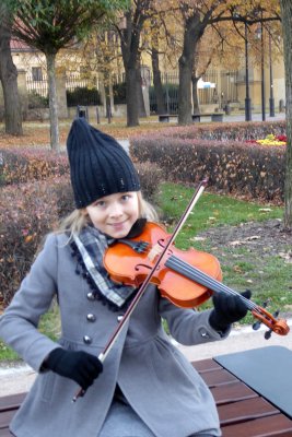 Lovely young violonist