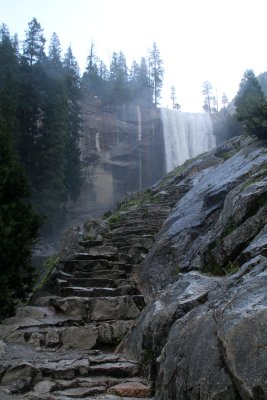 600 steps to climb up to the Vernall Fall