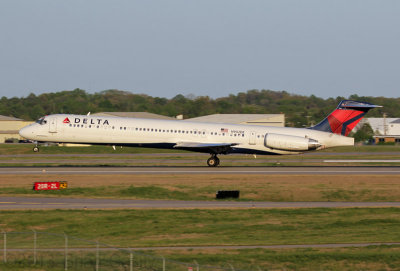 Delta Air Lines N902DE