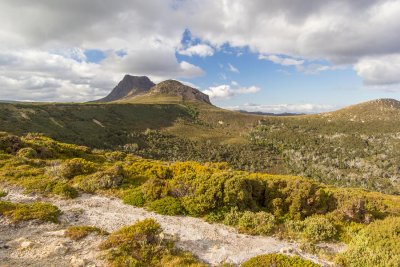 The head of Cradle Cirque, with Benson Peak and Cradle Mountain beyond