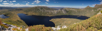 Panoramic view of Dove Lake from Marion's lookout