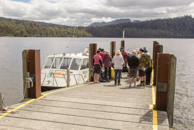 Disembarking at Cynthia Bay, at the southern end of Lake St Clair