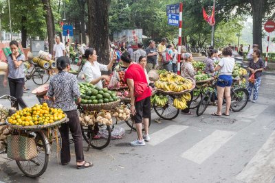 Early morning street market, Hanoi