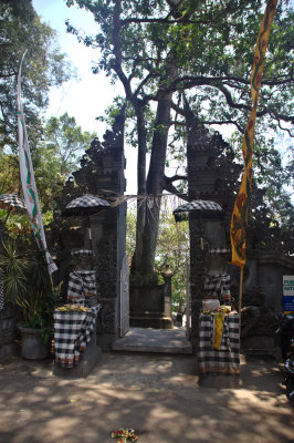 Pura Batu Balong Hindu Temple
