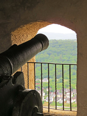 Marksburg Castle canon