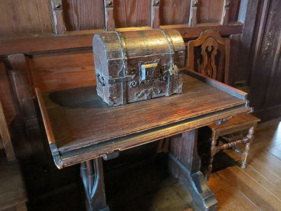 money chest