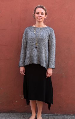 Masai pullover and skirt