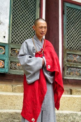Monk at the Pyohoonsa temple