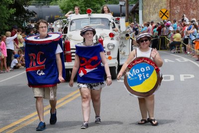 Moon Pie and RC Cola parade, Bell Buckle, TN