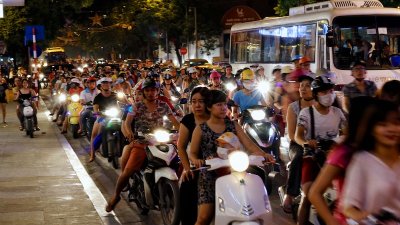 Motorbike traffic jam, Hanoi, Vietnam