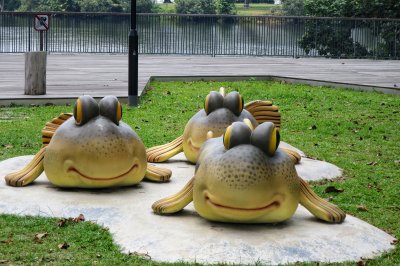 Mudskipper statues, Singapore