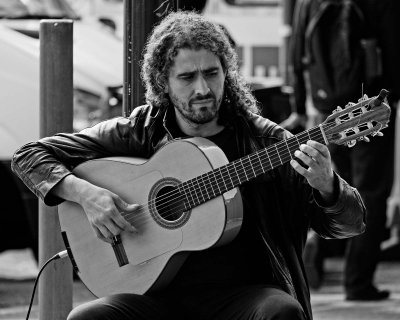 Street Guitarist in Melbourne